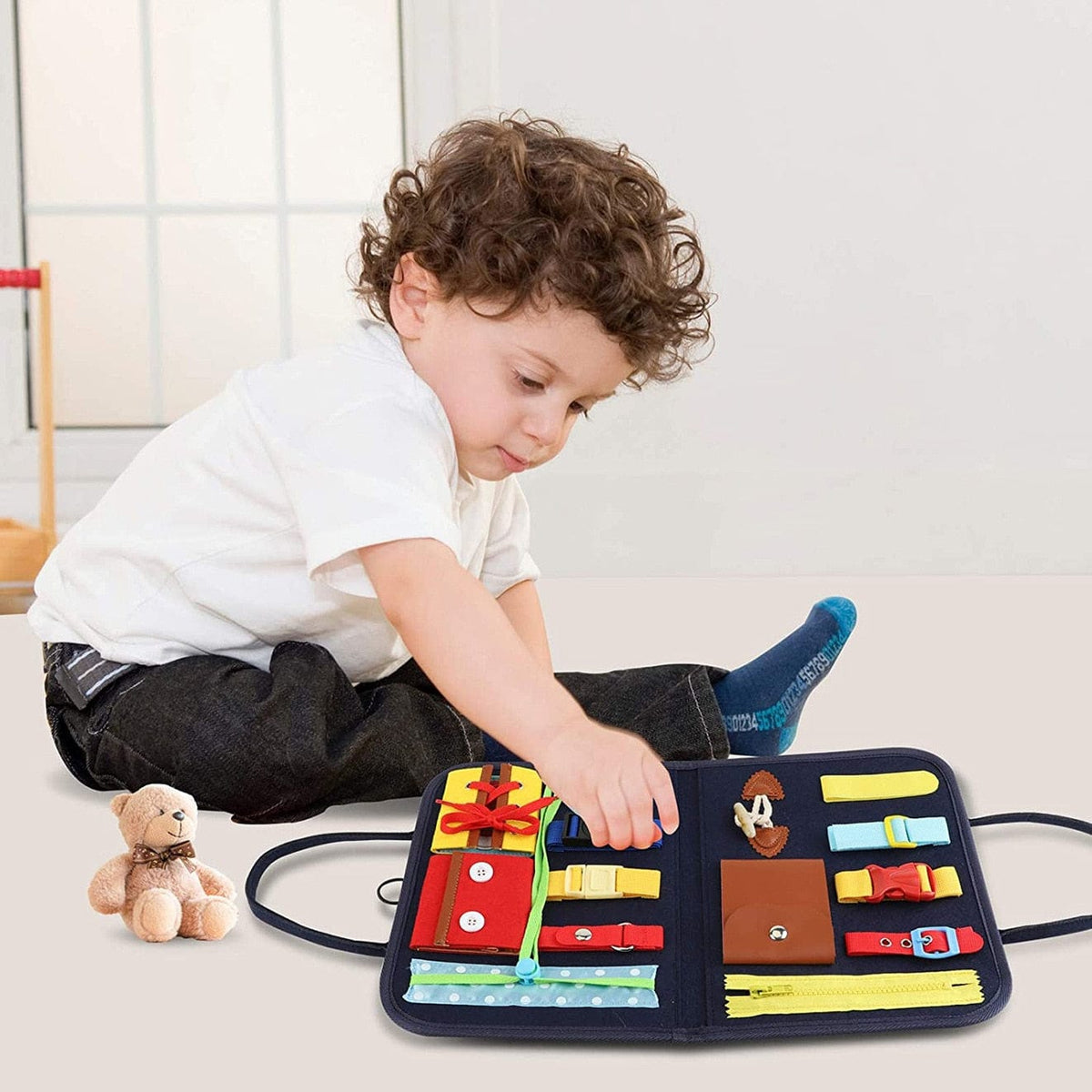 Tableau d'activités Montessori / Livre silencieux – Motricité fine & entraînement quotidien | Inspiré Montessori