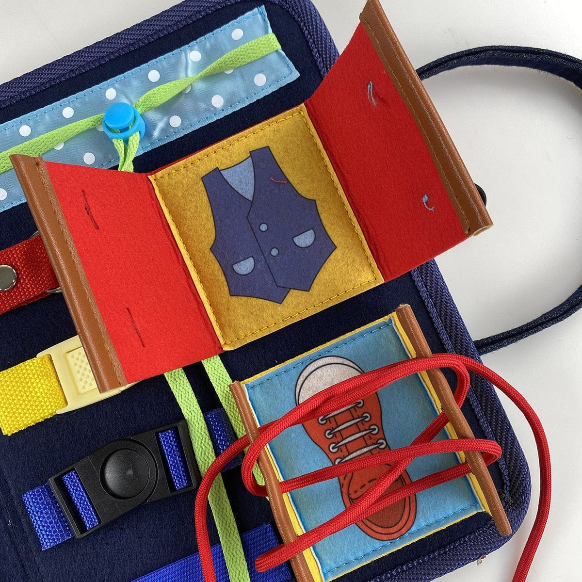 Tableau d'activités Montessori / Livre silencieux – Motricité fine & entraînement quotidien | Inspiré Montessori